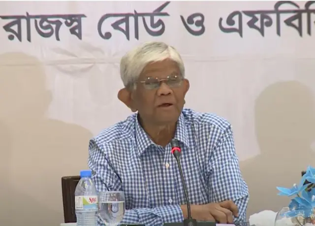 অর্থ উপদেষ্টা ড. সালেহউদ্দিন আহমেদ