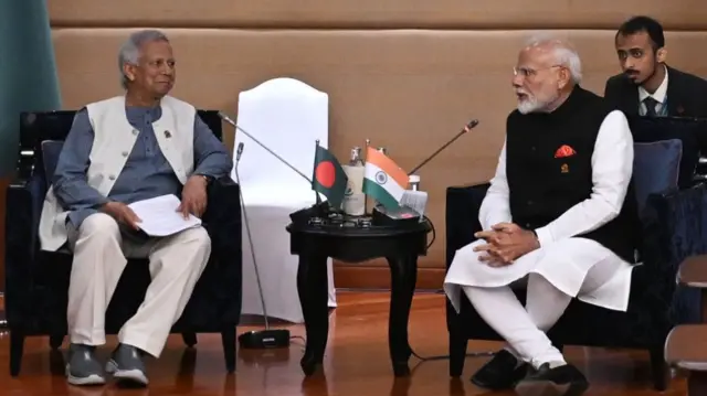 नरेंद्र मोदी