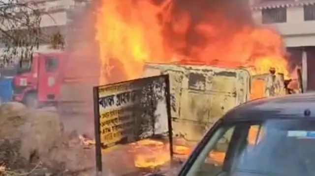 पश्चिम बंगाल के मुर्शिदाबाद ज़िले में हुई हिंसा