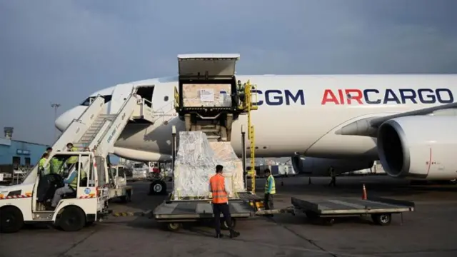 দিল্লি বিমানবন্দর দিয়ে তৈরি পোশাকসহ বাংলাদেশি কিছু পণ্য অন্য দেশে রপ্তানি হতো