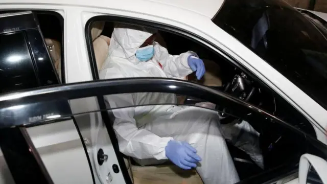 Qorattoonni reenfaa konkolaataa miseensa paarlaamaa ajjeefamanii irratti wayita qorannoo taasisan