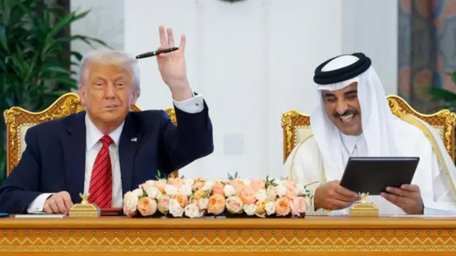 Pirezidaantiin Ameerikaa Doonaald Traamp fi Amiira Kuwaater Sheek Tamin Bin Hamad al-Thani