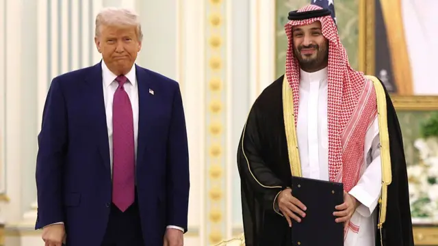 Onyeisiala Trump ekwuola na Amerịka na Qatar enweela nkwekọrịta dịka o toro onyeisiala mba Siria