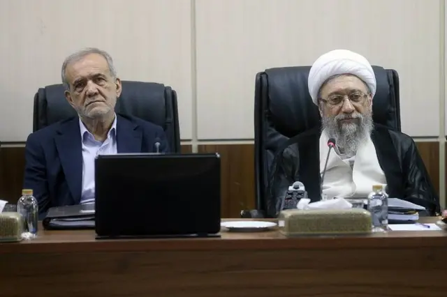 صادق آملی لاریجانی و مسعود پزشکیان