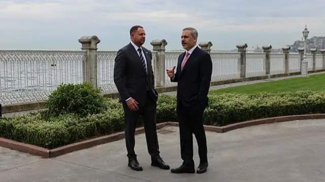 Міністр закордонних справ Туреччини Хакан Фідан та керівник Офісу Президента України Андрій Єрмак
