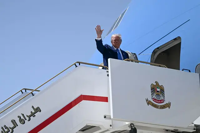 Macasalaamaynta Trump ee bariga dhexe