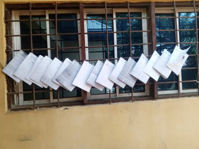 Akwụkwọ ozi banyere ndị na-azọ ọkwa Gọvanọ Anambra steeti