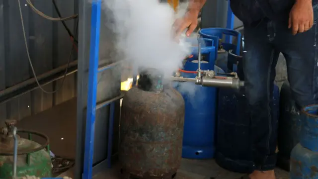 Otu onye anwụọla ebe mmadụ isii merụrụ ahụ n'ihi mmanụ ọkụ "gas" tiwara n'ahịa Anambra