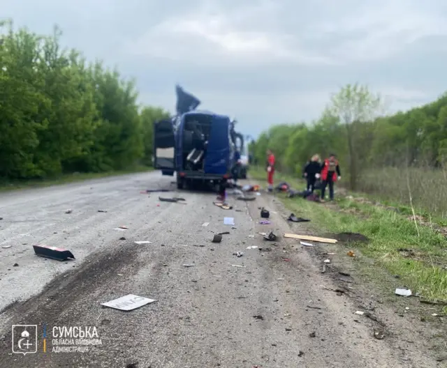 пассажирский автобус после российского удара