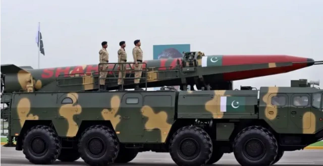 ’پاکستان کے بیلسٹک میزائلوں میں جدت لانے کا مقصد انڈیا کے علاوہ کسی دور دراز کے ملک کو نشانہ بنانا نہیں بللکہ انڈیا کے تیزی سے ترقی پذیر میزائل ڈیفینس نظام کا سدباب کرنا یا ناکام بنانا ہے‘