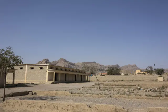 خضدار کہاں واقع ہے ؟
