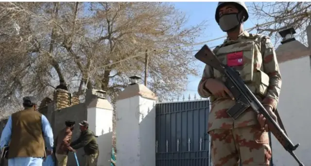 Ndị ọrụ nchekwa Pakistan nọ ọrụ