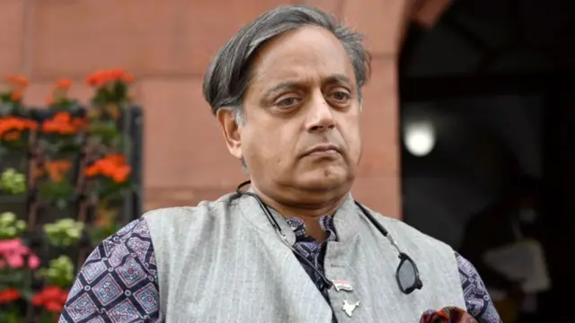 शशि थरूर