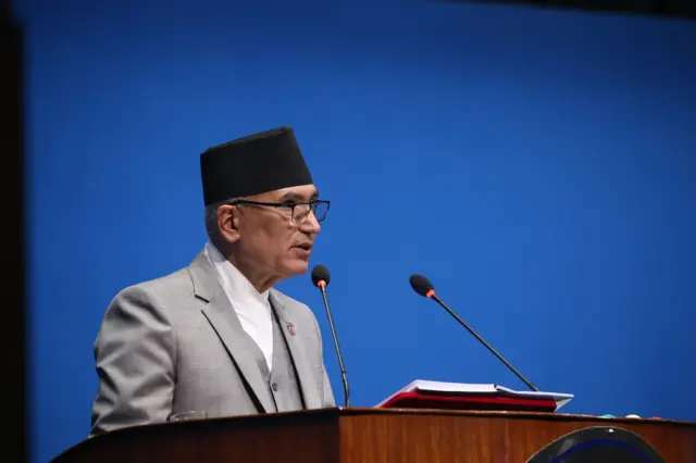 बजेट प्रस्तुत गर्दै अर्थमन्त्री विष्णु पौडेल