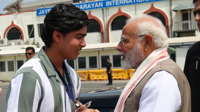 पीएम मोदी और वैभव सूर्यवंशी