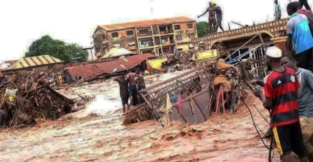 E ruoola mmadụ 151 nwụrụ n'oke idemmiri mere na Nịja steeti