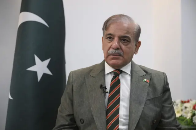 पाकिस्तान के पीएम शहबाज़ शरीफ़ ने पाकिस्तान के लोगों को संबोधित किया