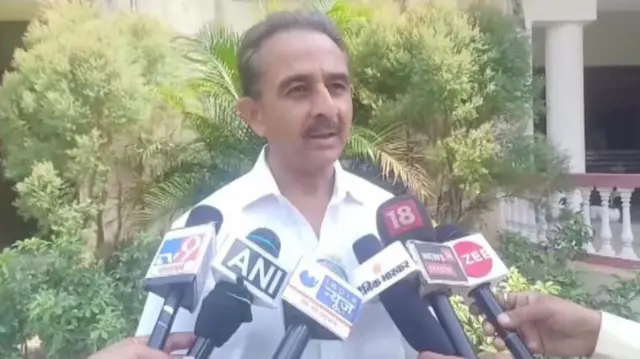 ভারতের পররাষ্ট্র মন্ত্রণালয়ের রাষ্ট্রমন্ত্রী কীর্তি বর্ধন সিং