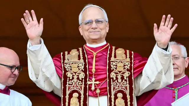 Aha a ga-eji mara ya bụ Popu Leo XIV.