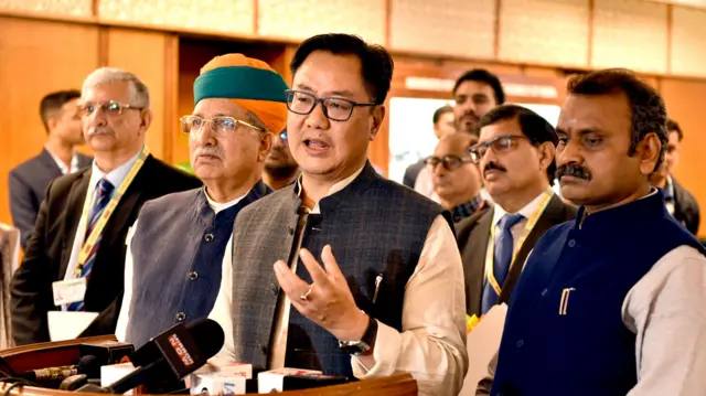 संसदीय कार्य मंत्री किरेन रिजिजू