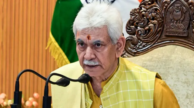 जम्मू-कश्मीर के एलजी मनोज सिन्हा