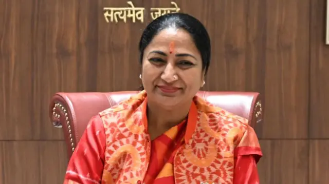 दिल्ली की सीएम रेखा गुप्ता