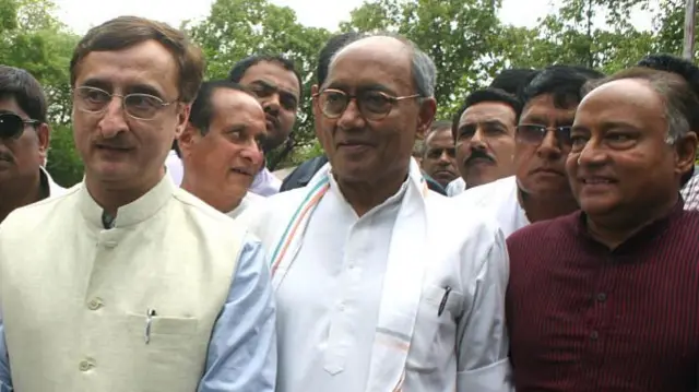 पूर्व विधायक लक्ष्मण सिंह