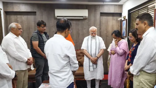 प्रधानमंत्री नरेंद्र मोदी
