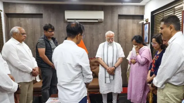બીબીસી ગુજરાતી, ગુજરાત, વિજય રૂપાણી, અમદાવાદ પ્લેન ક્રૅશ, બીબીસી, નરેન્દ્ર મોદી