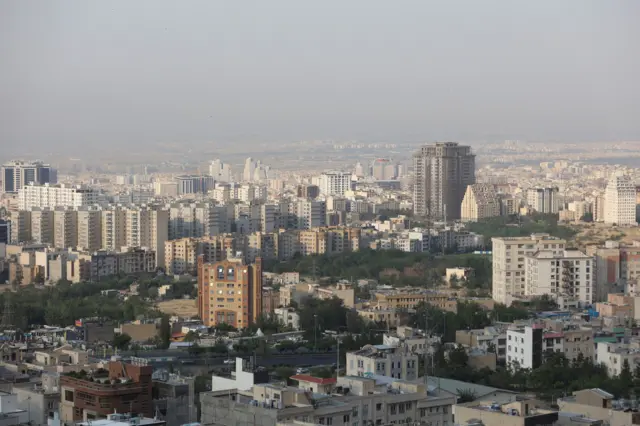 العاصمة الإيرانية طهران بعد الضربات الإسرائيلية.