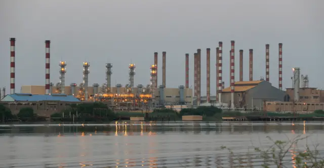 مصفاة عبادان للنفط في جنوب غرب إيران في 21 سبتمبر/أيلول 2019.