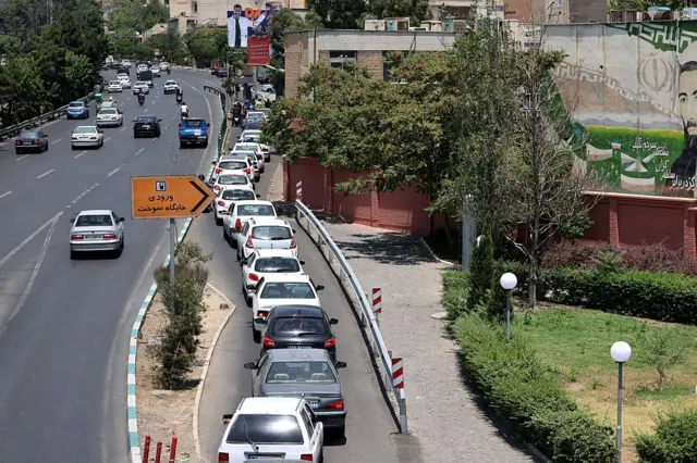 صف طولانی بنزین