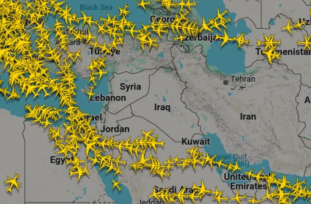 حركة الطيران.