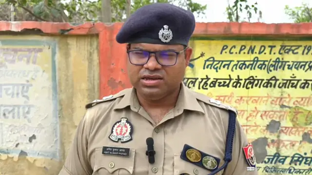 अमरोहा के एसपी अमित कुमार आनंद