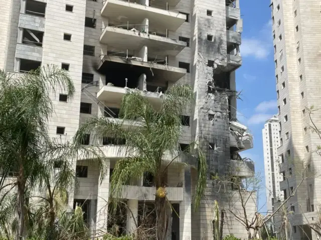 место удара ракеты