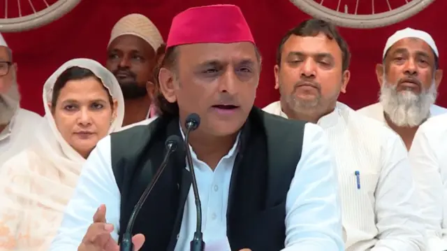 अखिलेश यादव