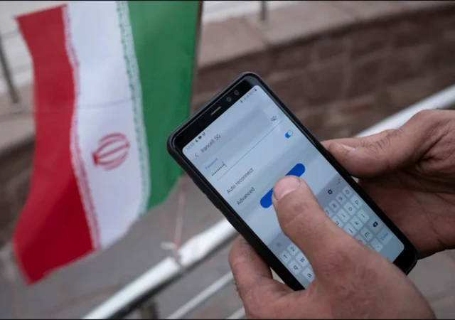 وزارة الاتصالات الإيرانية أعلنت عن قطع الانترنت في البلاد