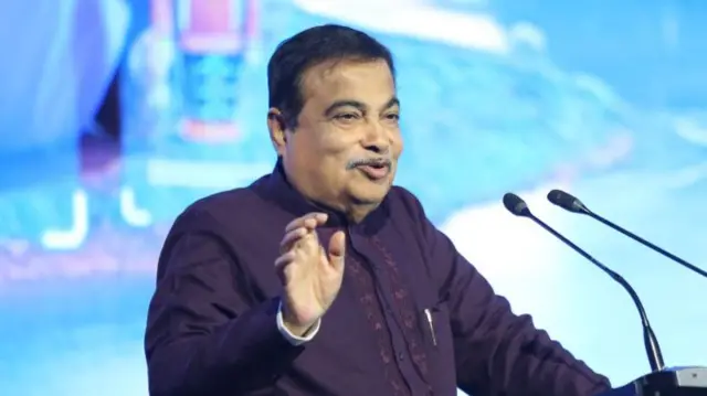 सड़क परिवहन एवं राजमार्ग मंत्री नितिन गडकरी