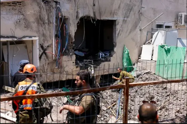 Israa’iiliyiinta oo kormeeray god ku yaalla gidaarka dhismo ku yaalla magaalada Beit She’an