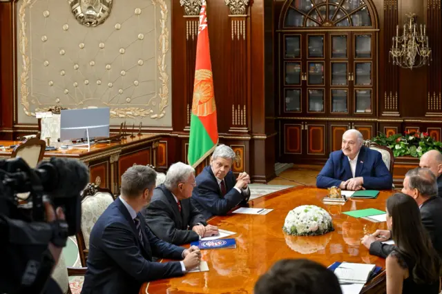 Келлог, Лукашенко и другие