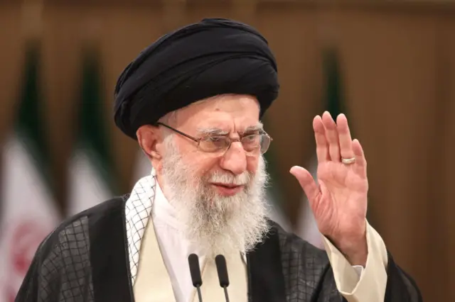 آیت اللہ خامنہ ای