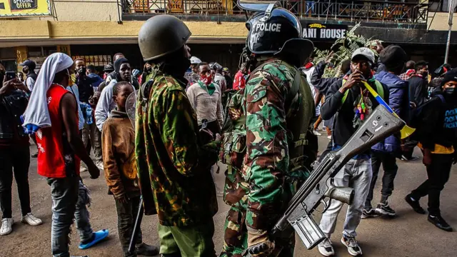 Gọọmenti machiri ụlọmgbasaozi TV nakwa redio ka ha ghara igosi ngagharịiwe ahụ mana ụlọikpe ukwu dị na Nairobi, kagburu nke a.