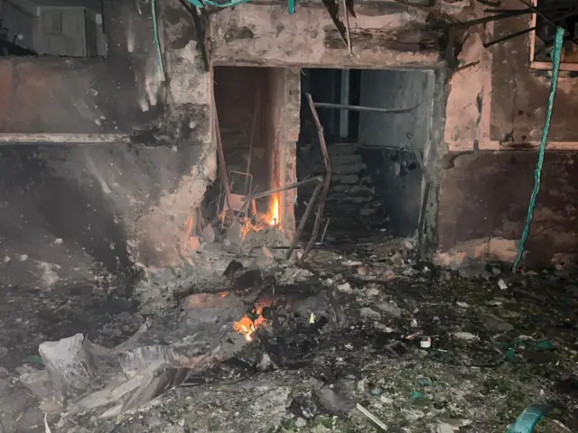 Разрушенный подъезд