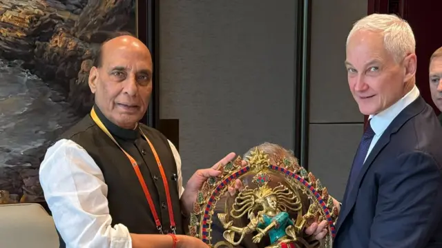 राजनाथ सिंह के साथ रूस के रक्षा मंत्री