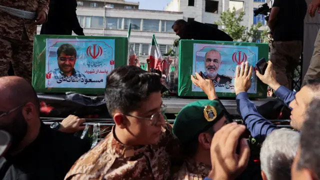 إيران