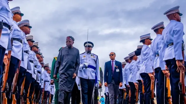 Mgbe Onyeisiala Tinubu erutela n’obodo Vieux Fort nke dị na Saint Lucia