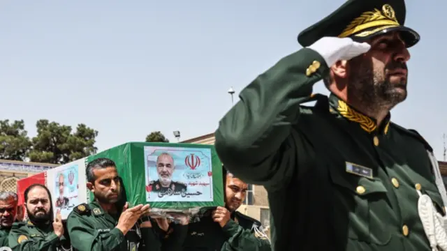 تدفین حسین سلامی