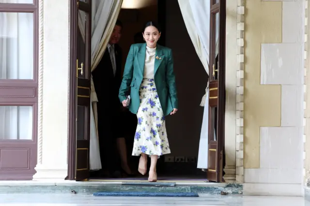 ရာထူးက ဆိုင်းငံ့ခံရတဲ့ ထိုင်းဝန်ကြီးချုပ်ပေထုန်တန်