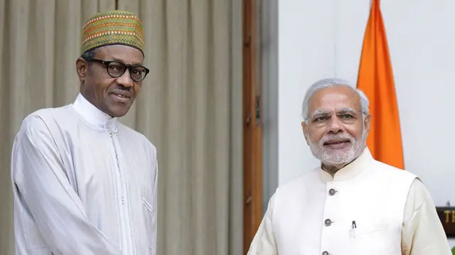 पीएम मोदी और नाइजीरिया के पूर्व राष्ट्रपति मुहम्मदु बुहारी की ये तस्वीर अक्तूबर 2015 की है