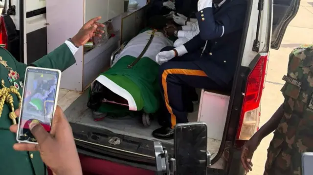 Gawar Buhari a motar ɗaukar marasa lafiya